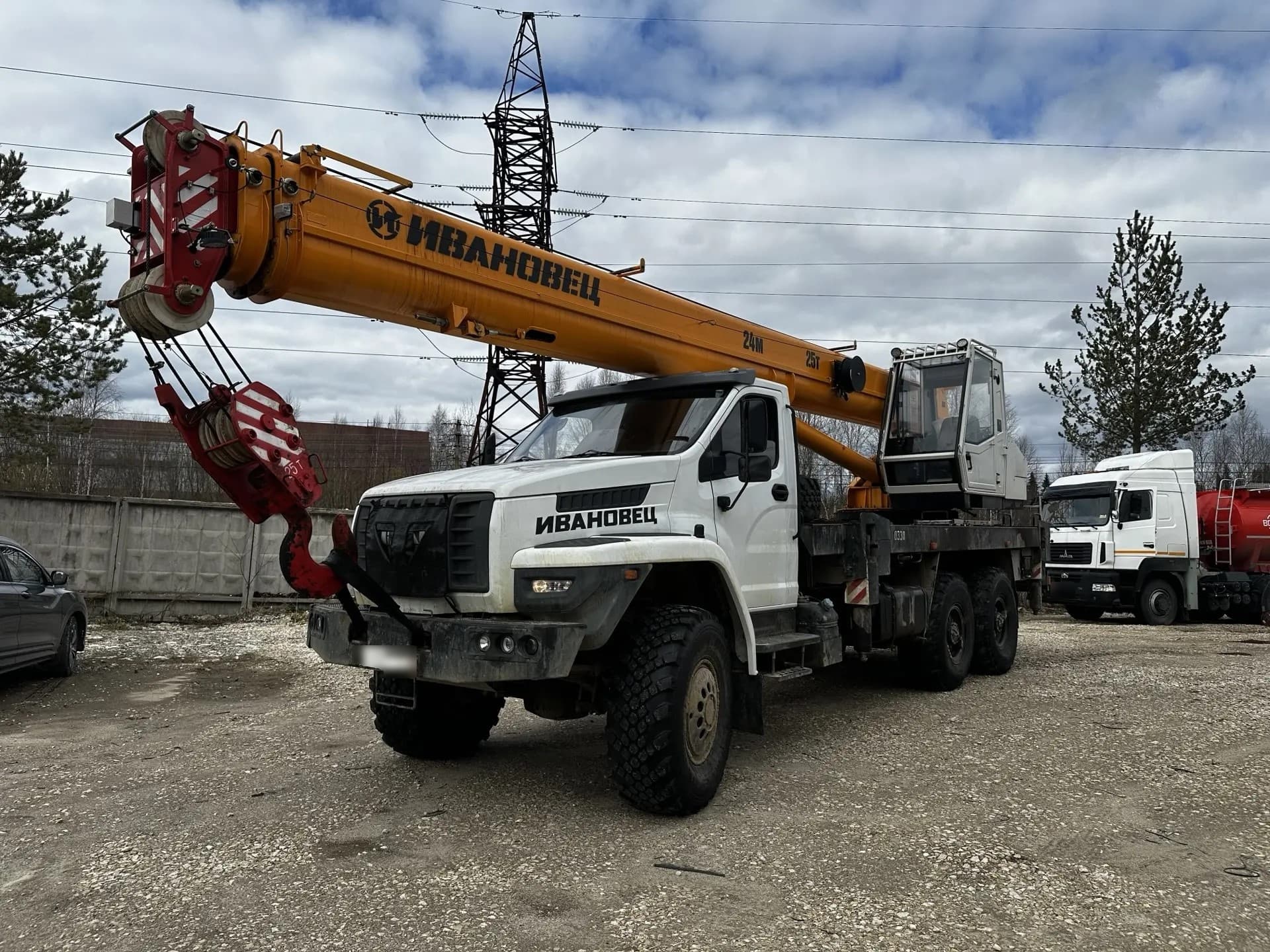 Ивановец КС-45717-2 на шасси URAL NEXT 4320 6x6 Автокран - 1