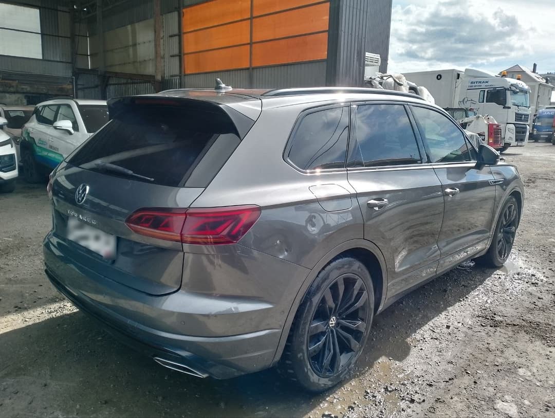 Volkswagen Touareg - 3