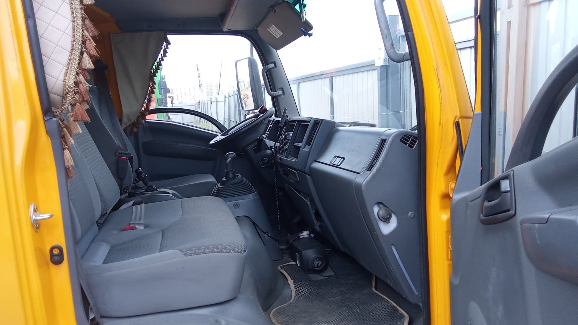 ISUZU ELF 12 (NQR) 4x2 Эвакуатор - 9