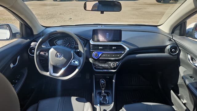 Changan Alsvin - 5