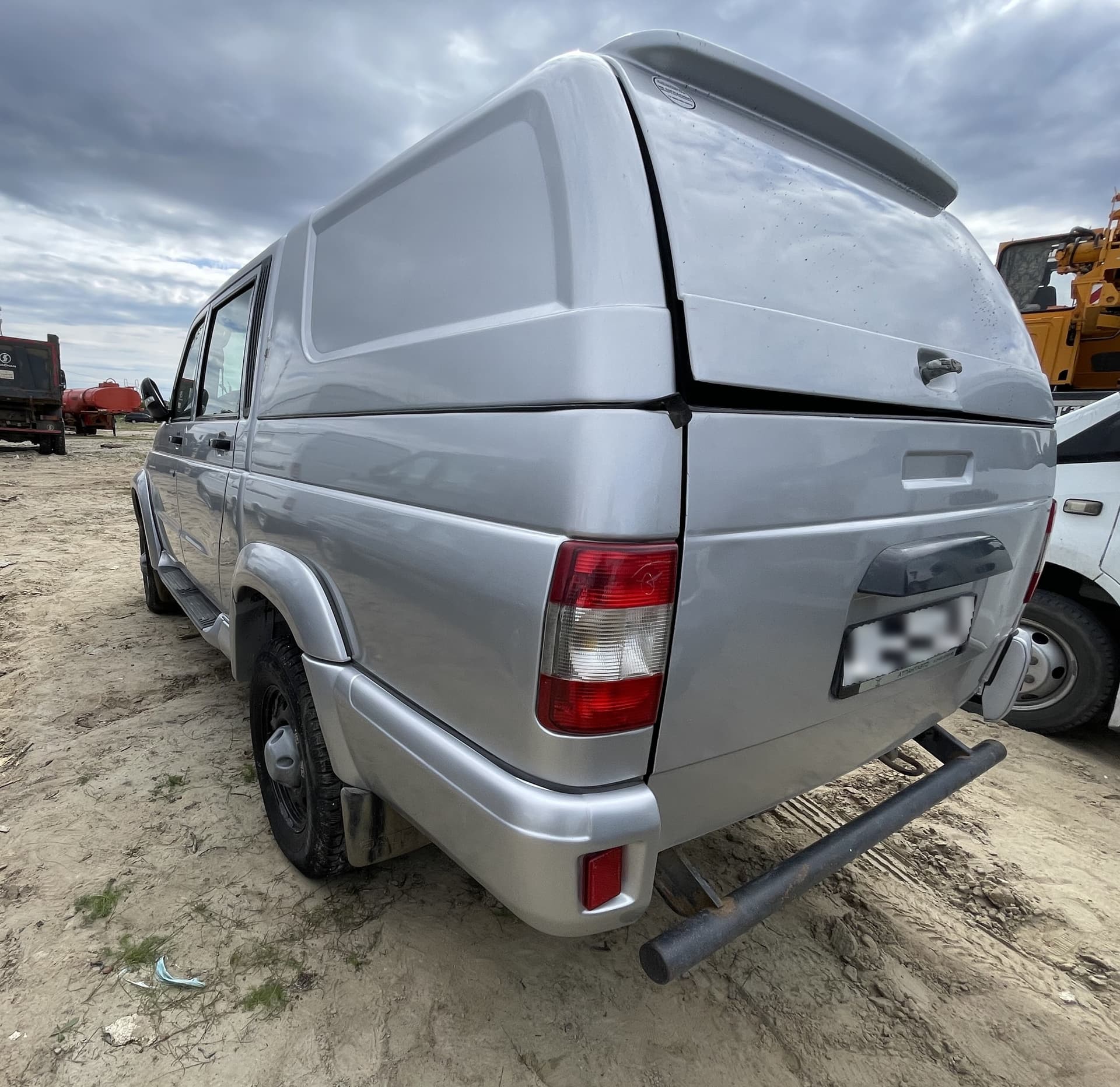 UAZ Pickup - 4