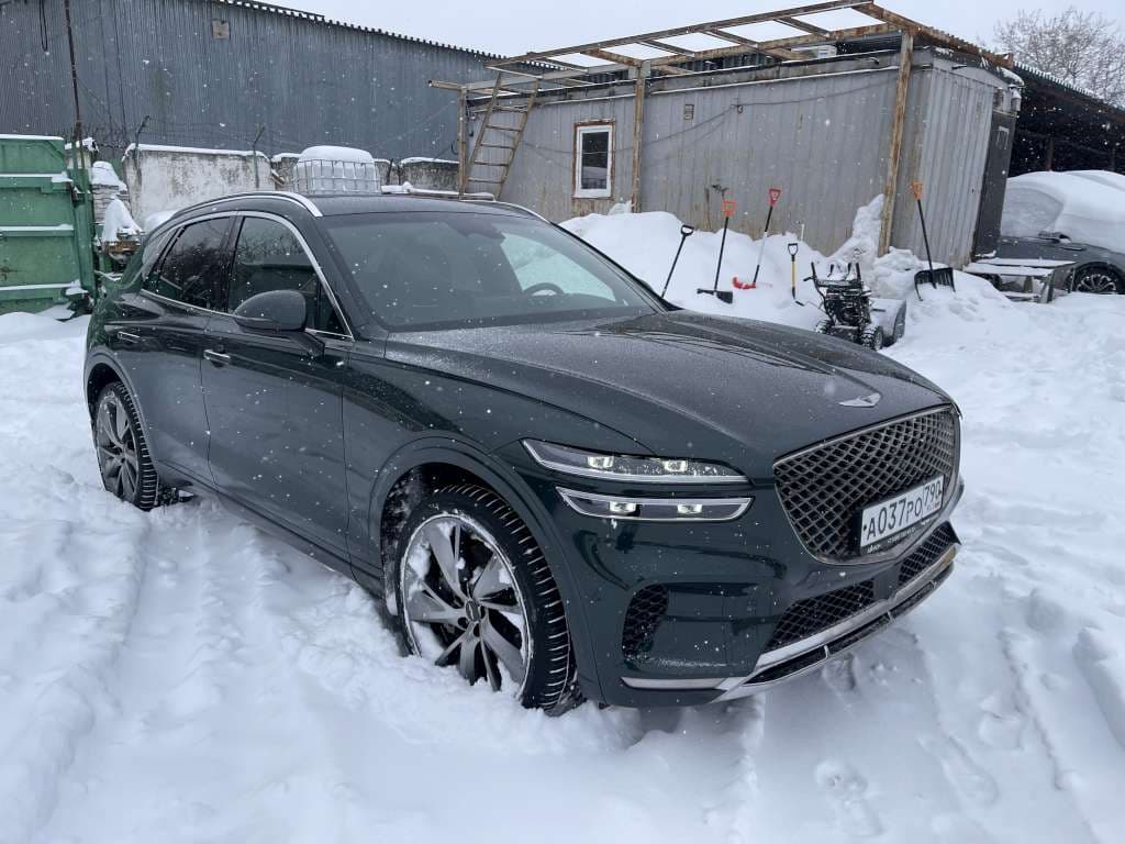 Genesis GV70 - 2