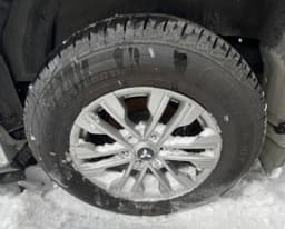 Mitsubishi Pajero Sport - 10