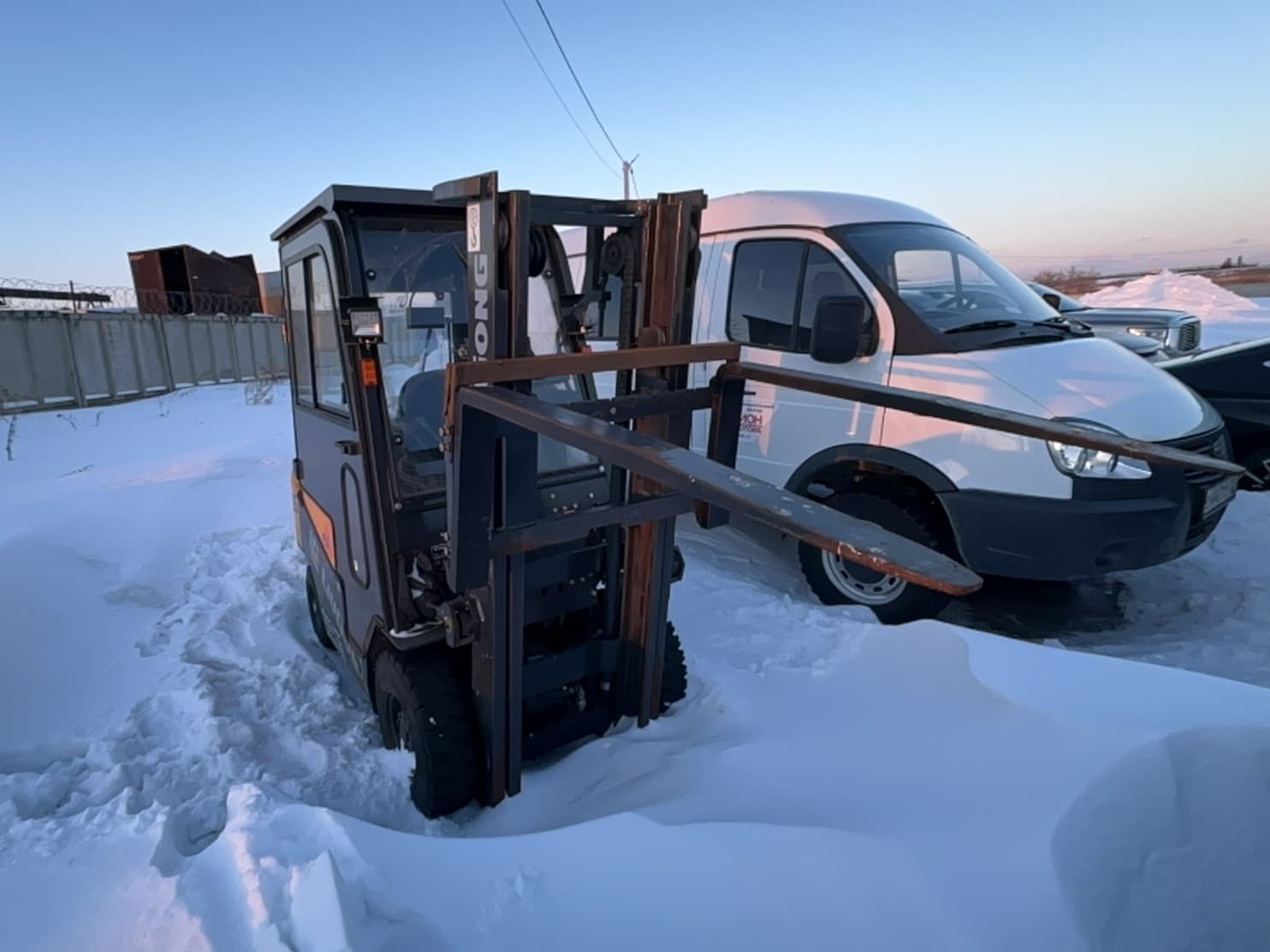 Liugong CPCD Вилочный погрузчик - 2