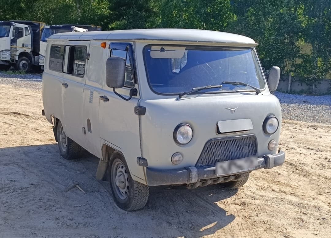 UAZ 3909* Грузопассажирский - 2
