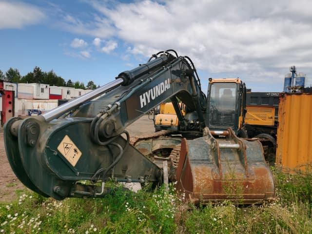 Hyundai R350 Экскаватор - 1