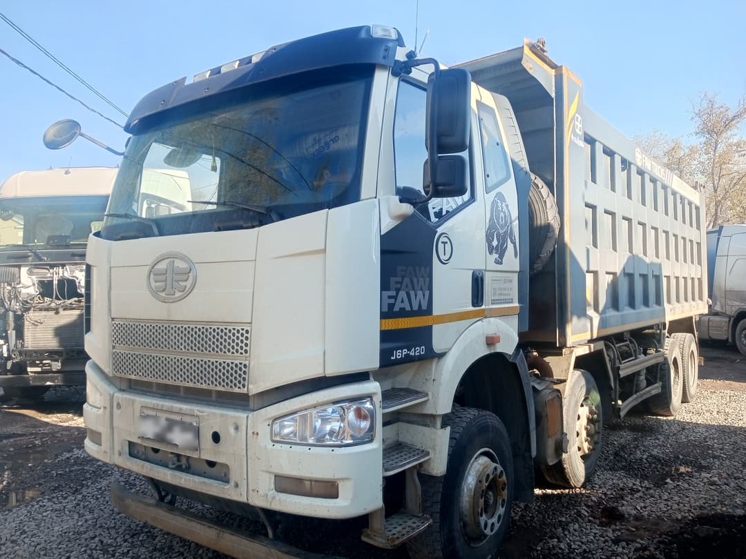 FAW J6 8x4 Самосвал - 1