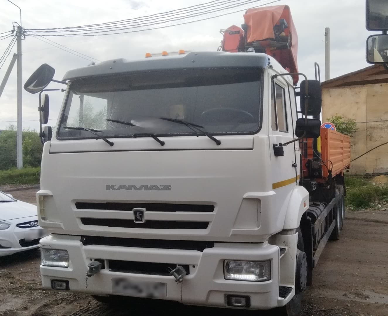 Камаз 65115 6x4 Бортовой с КМУ - 1