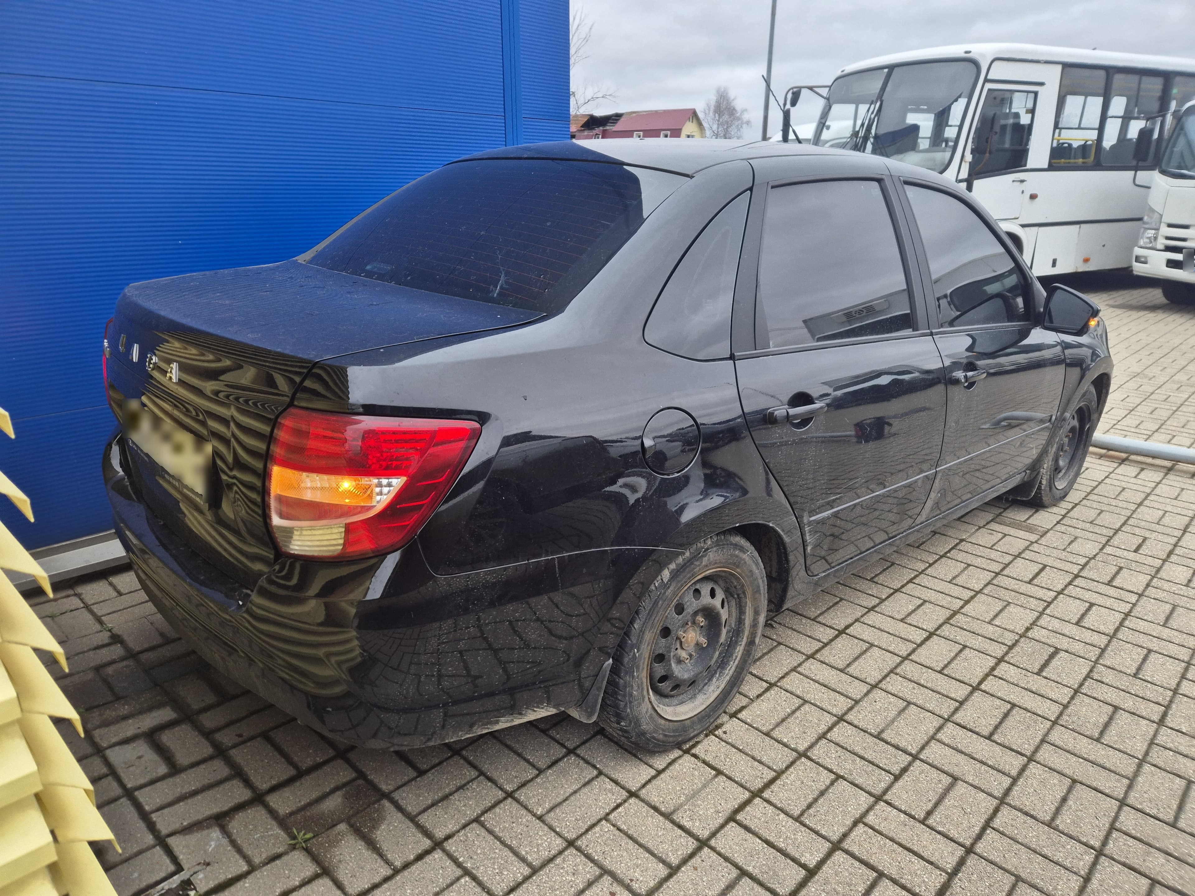 Lada Granta седан - 3