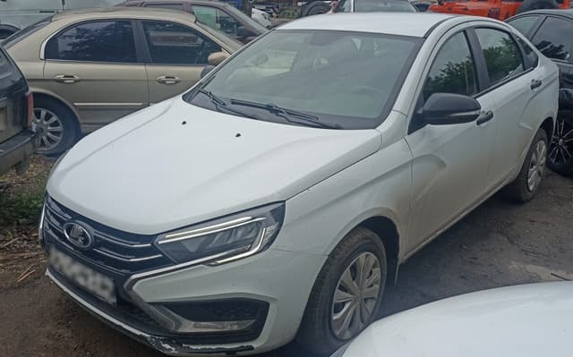 Lada Vesta седан - 1