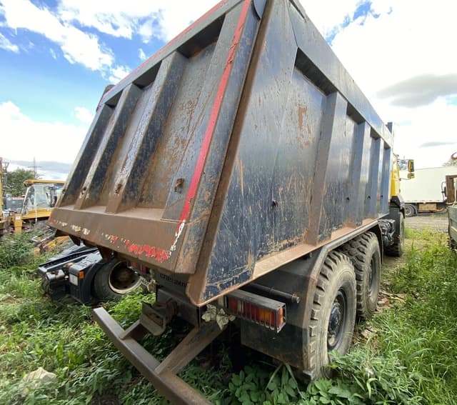 Завод Спецмаш SM02* на шасси Ural 6370 6x6 Самосвал - 3