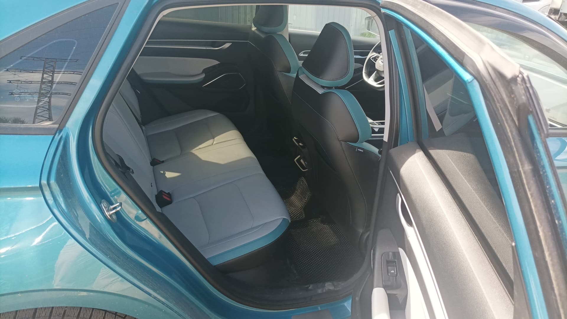 Geely EMGRAND - 9