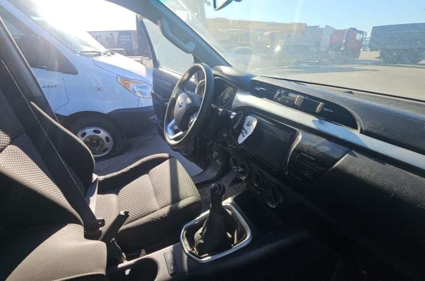 Toyota Hilux - 5