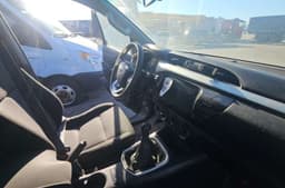 Toyota Hilux - 5