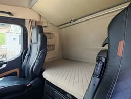 Shacman (Shaanxi) SX* 4x2 Седельный тягач - 8