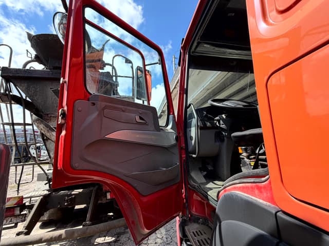 Howo ZZ3407S3867E 8x4 Самосвал - 8