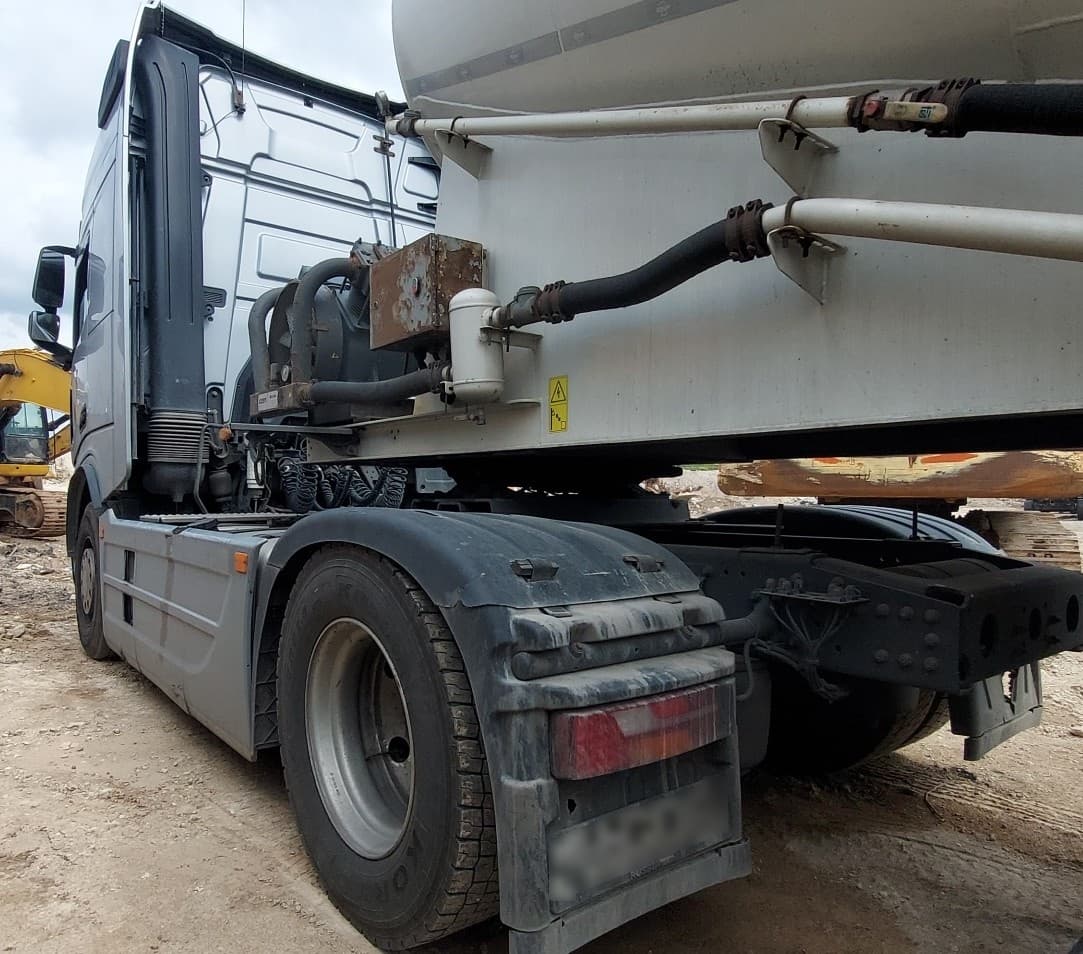 Shacman (Shaanxi) SX* 4x2 Седельный тягач - 4