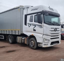 FAW J7 4x2 Седельный тягач - 2