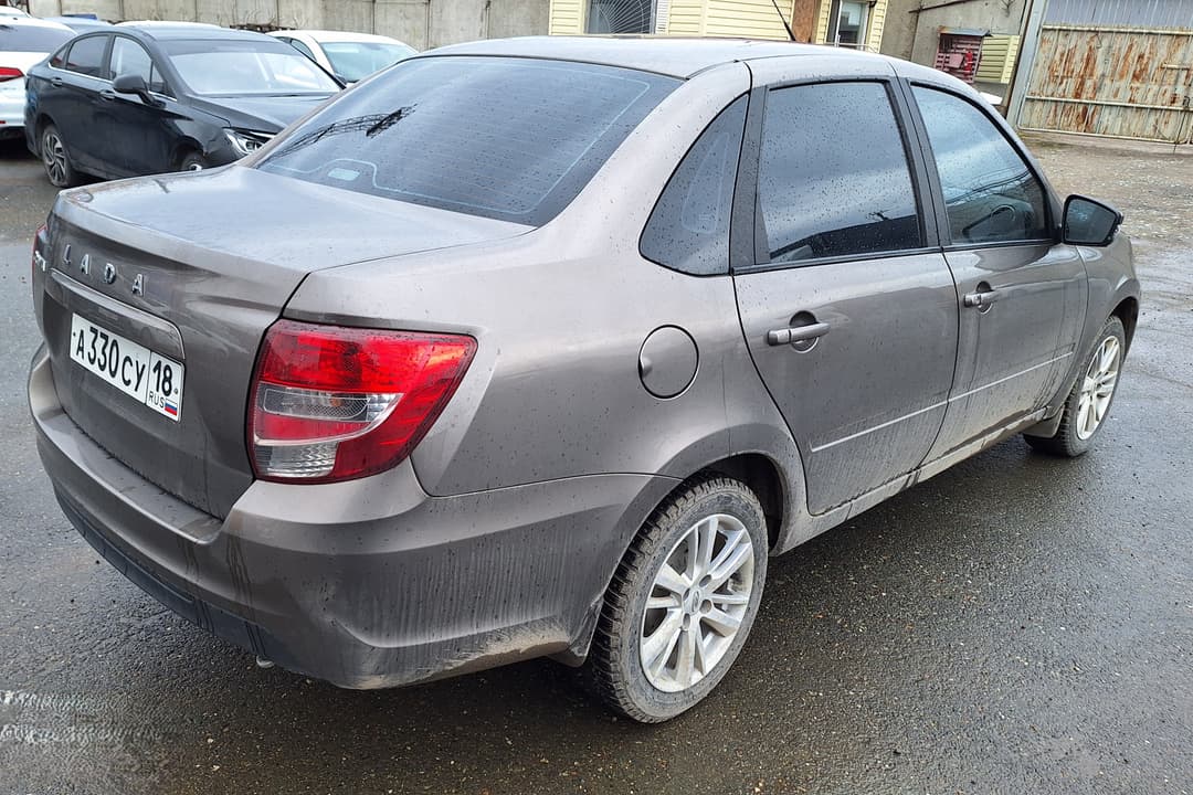 Lada Granta седан - 3