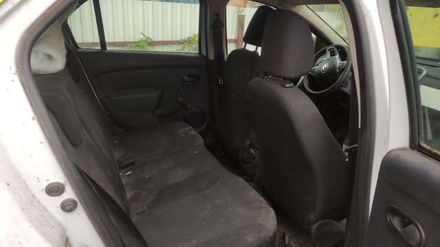 Renault Logan - 9