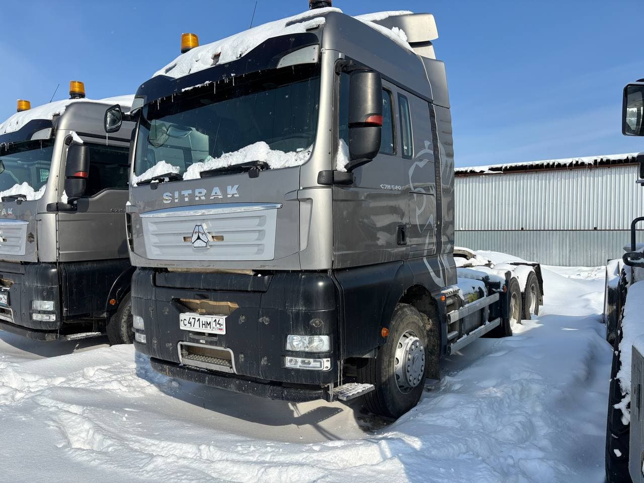Sitrak C7H 6x4 Седельный тягач - 1