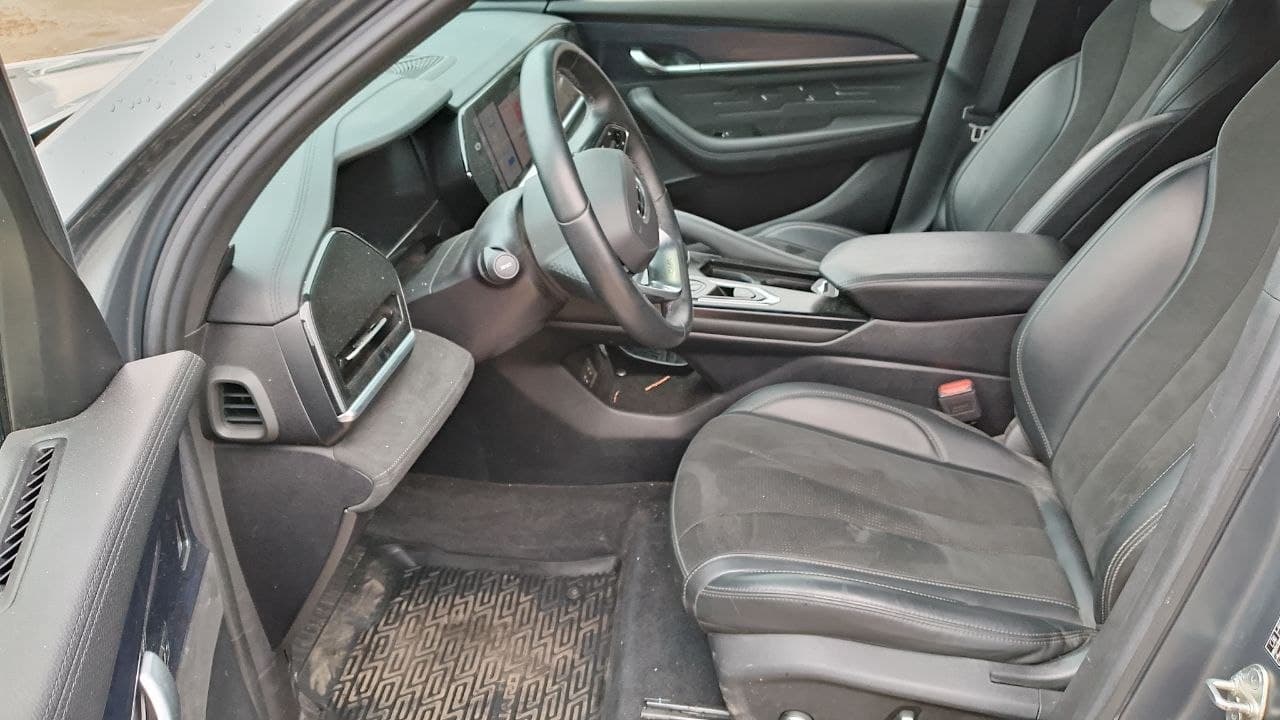Geely Monjaro - 6