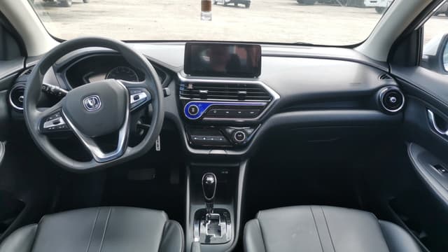 Changan Alsvin - 5