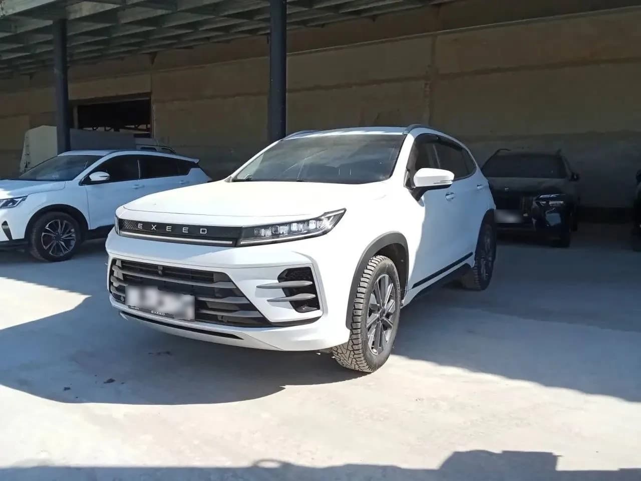 Exeed LX - 1
