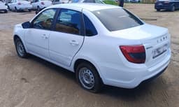 Lada Granta седан - 4
