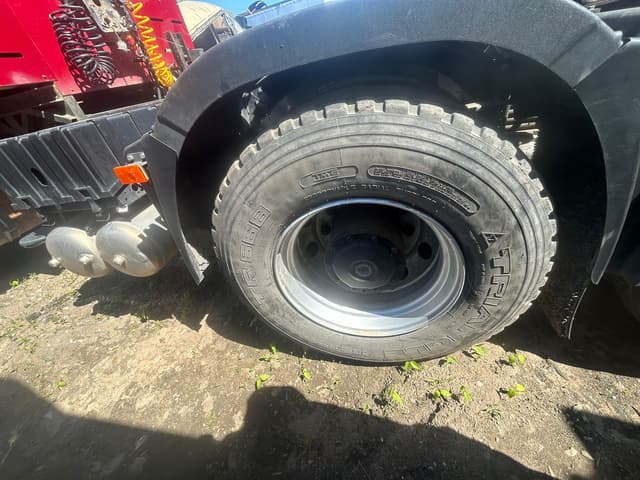 Dayun CGC4250 6x4 Седельный тягач - 9