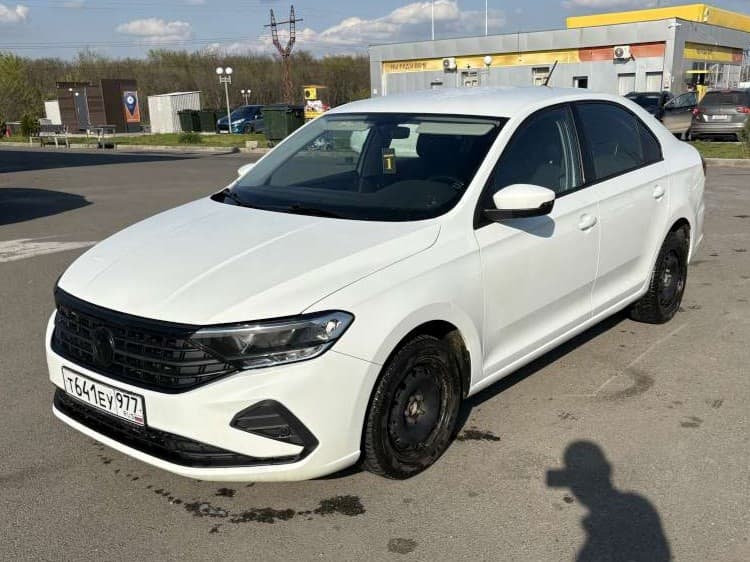 Volkswagen Polo - 1