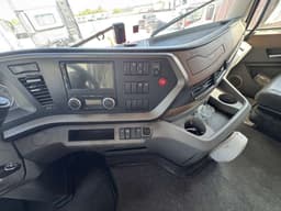 Dongfeng DFH 4x2 Седельный тягач - 6
