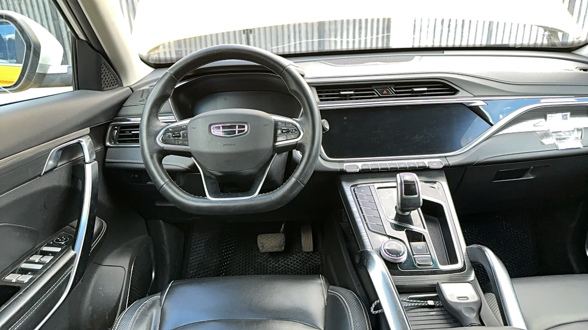 Geely Atlas Pro - 5