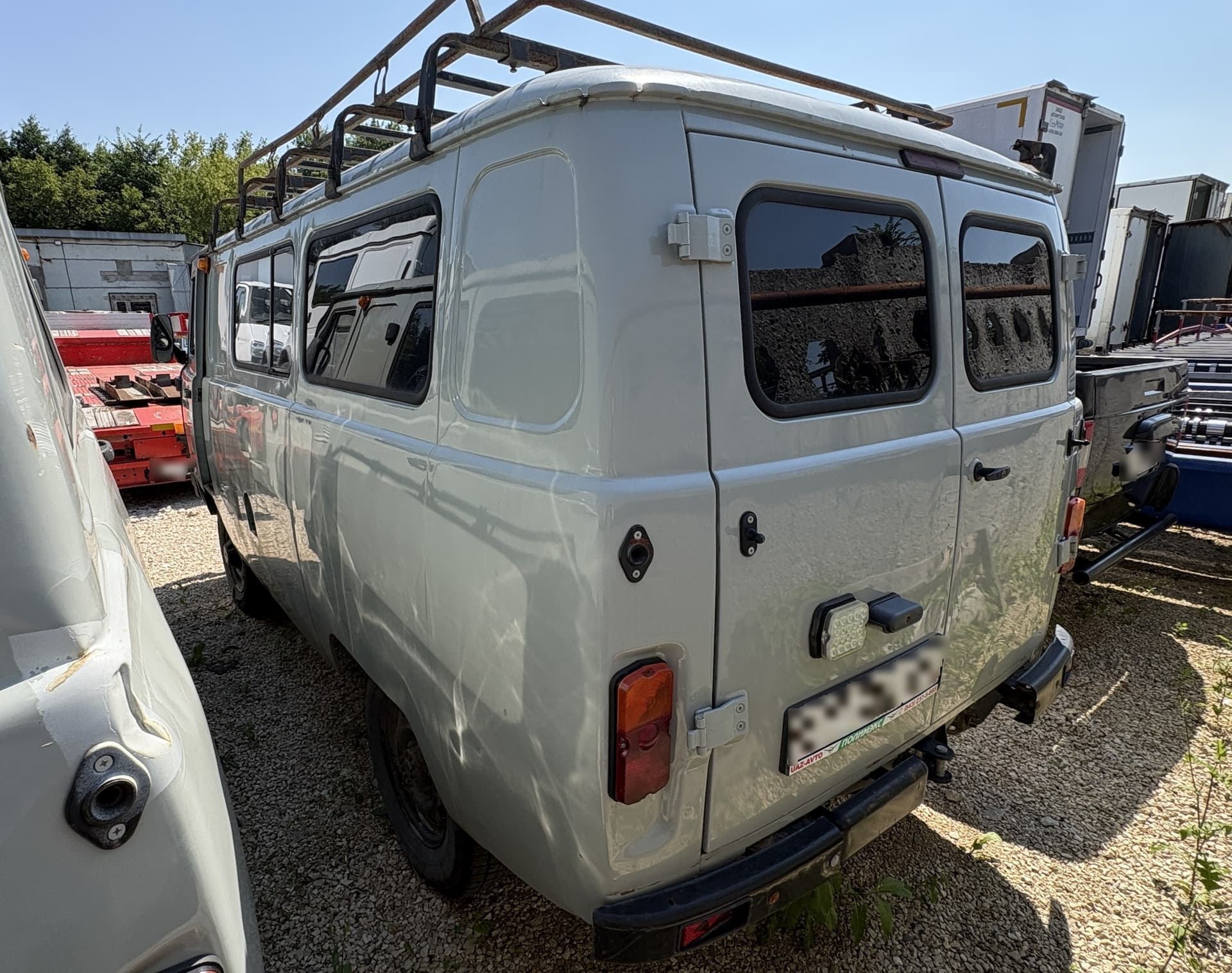 UAZ 3909* Грузопассажирский - 4