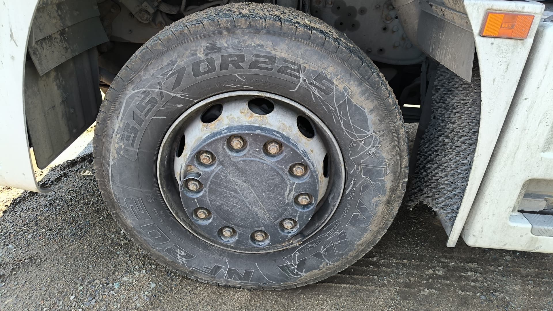 Камаз M1840 4x2 Седельный тягач - 8