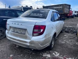 Lada Granta седан - 3