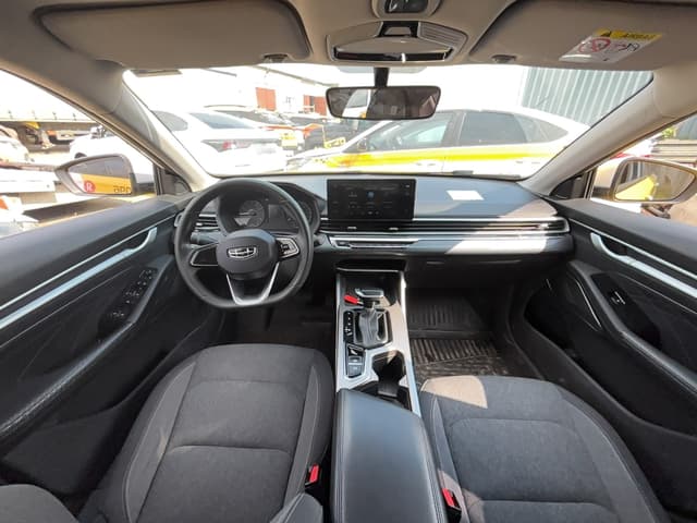 Geely EMGRAND - 5