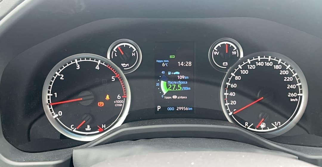 Toyota Land Cruiser 300 - 7