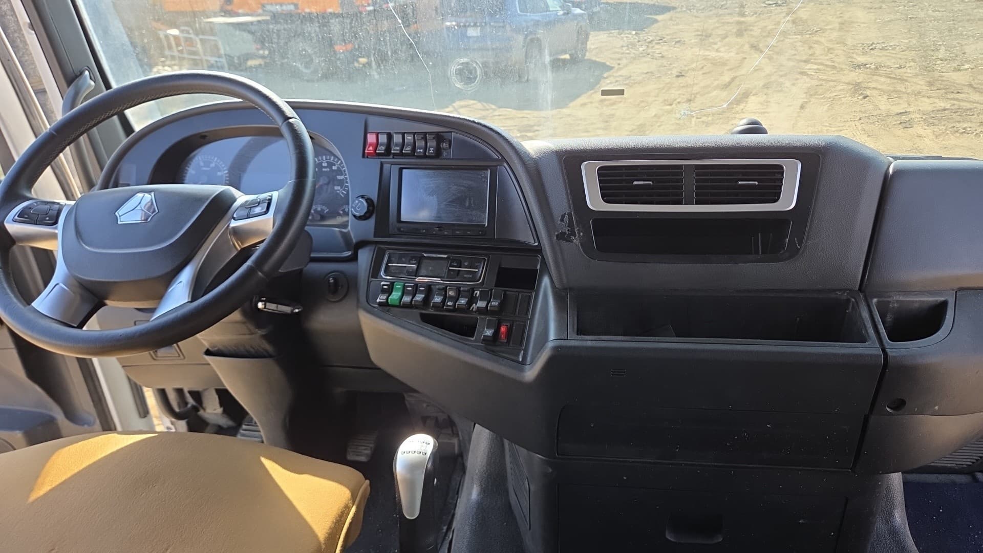 Sitrak C7H 6x4 Седельный тягач - 5