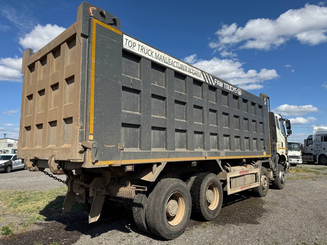FAW J6 8x4 Самосвал - 3