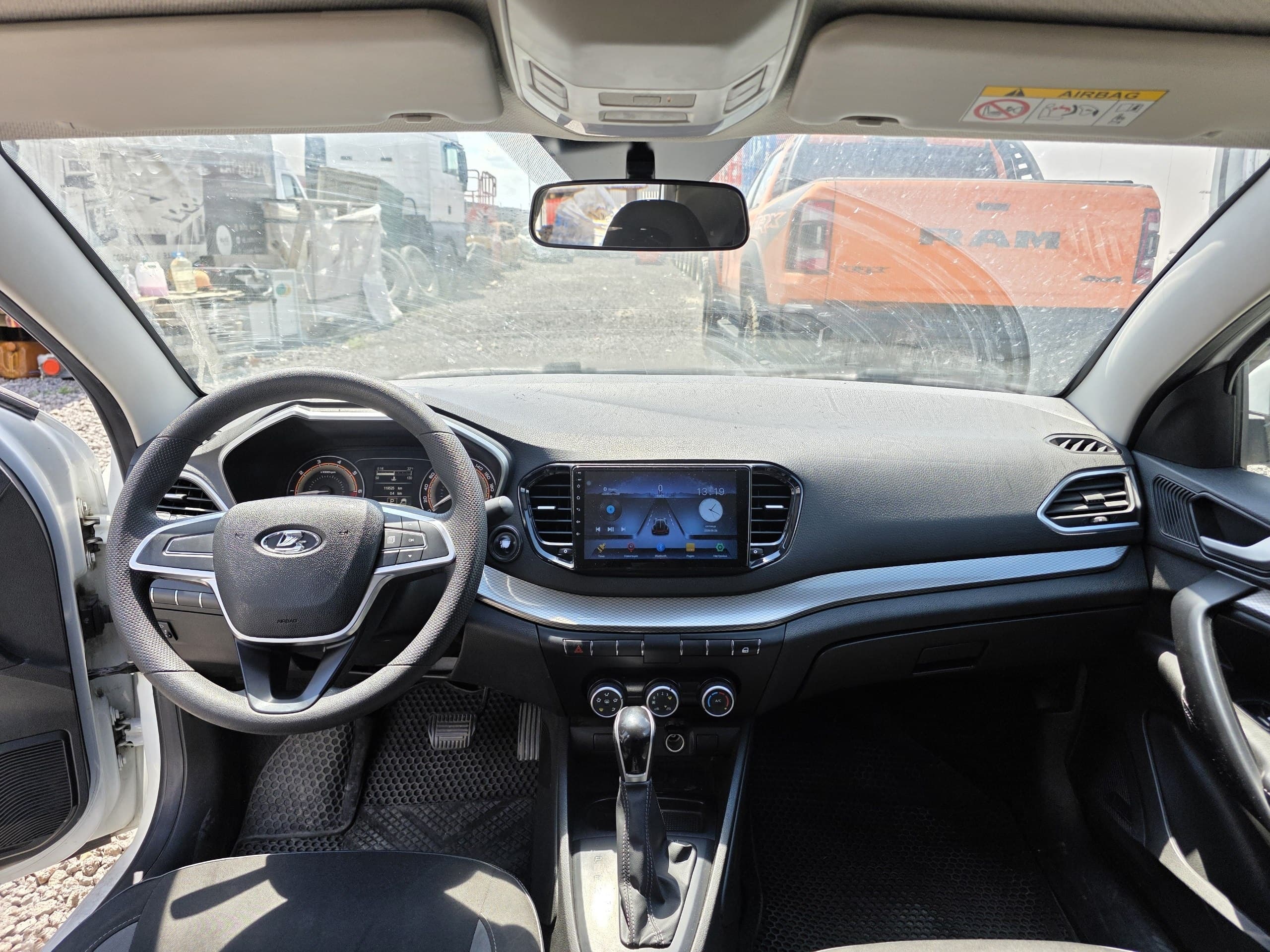 Lada Vesta седан - 5