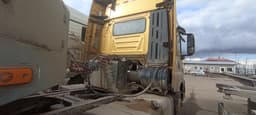 Hongyan CQ* 6x4 Седельный тягач - 3