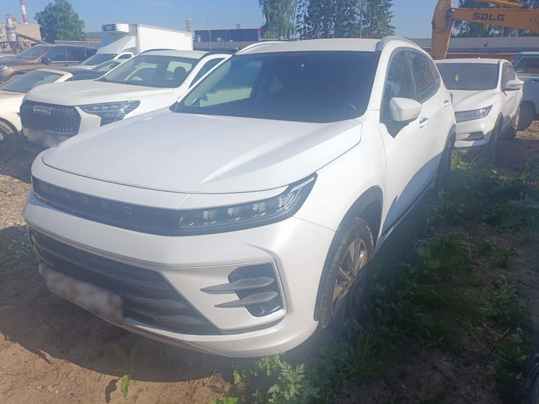 Exeed LX - 1
