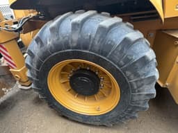 Shanmon 388 Экскаватор-погрузчик - 7
