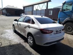 Lada Vesta седан - 4