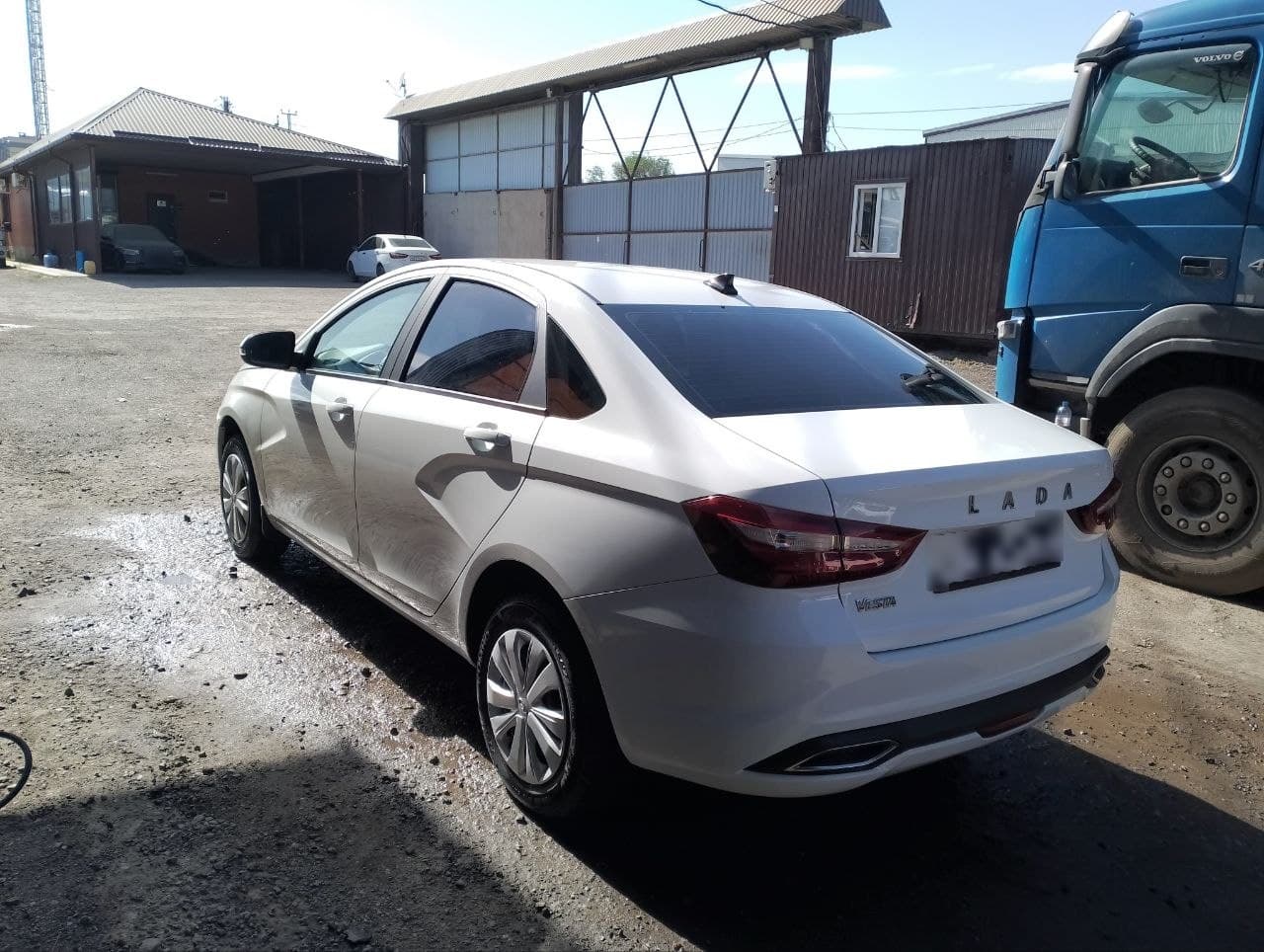 Lada Vesta седан - 4
