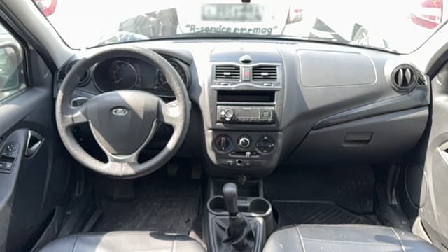 Lada Granta седан - 5