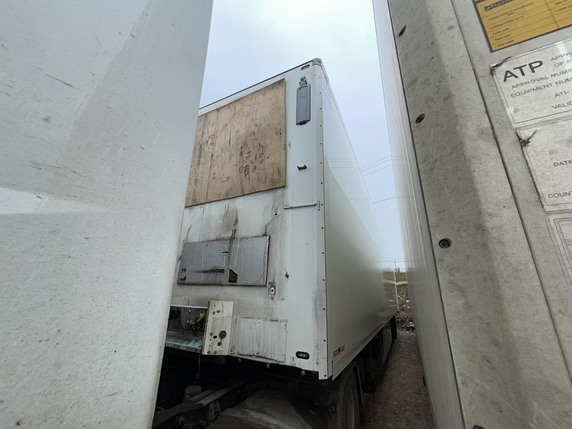 Schmitz Cargobull SKO24 Полуприцеп Изотермический/рефрижератор - 1