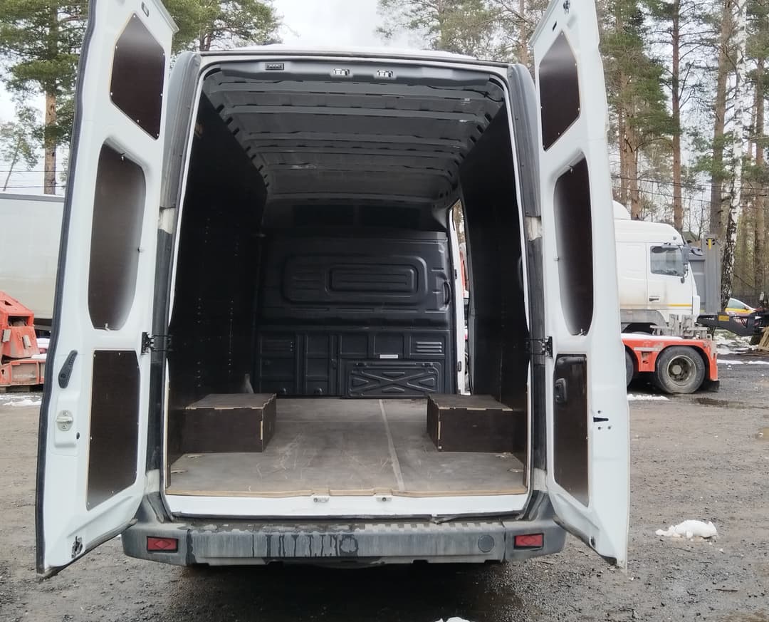 GAZ GAZELLE NEXT 4,6 4x2 Цельнометаллический - 8