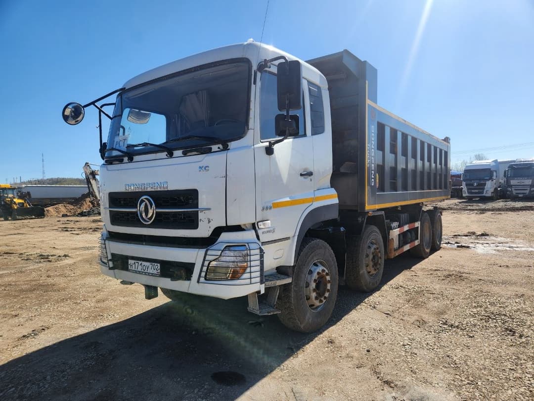 Dongfeng KC 8x4 Самосвал - 1